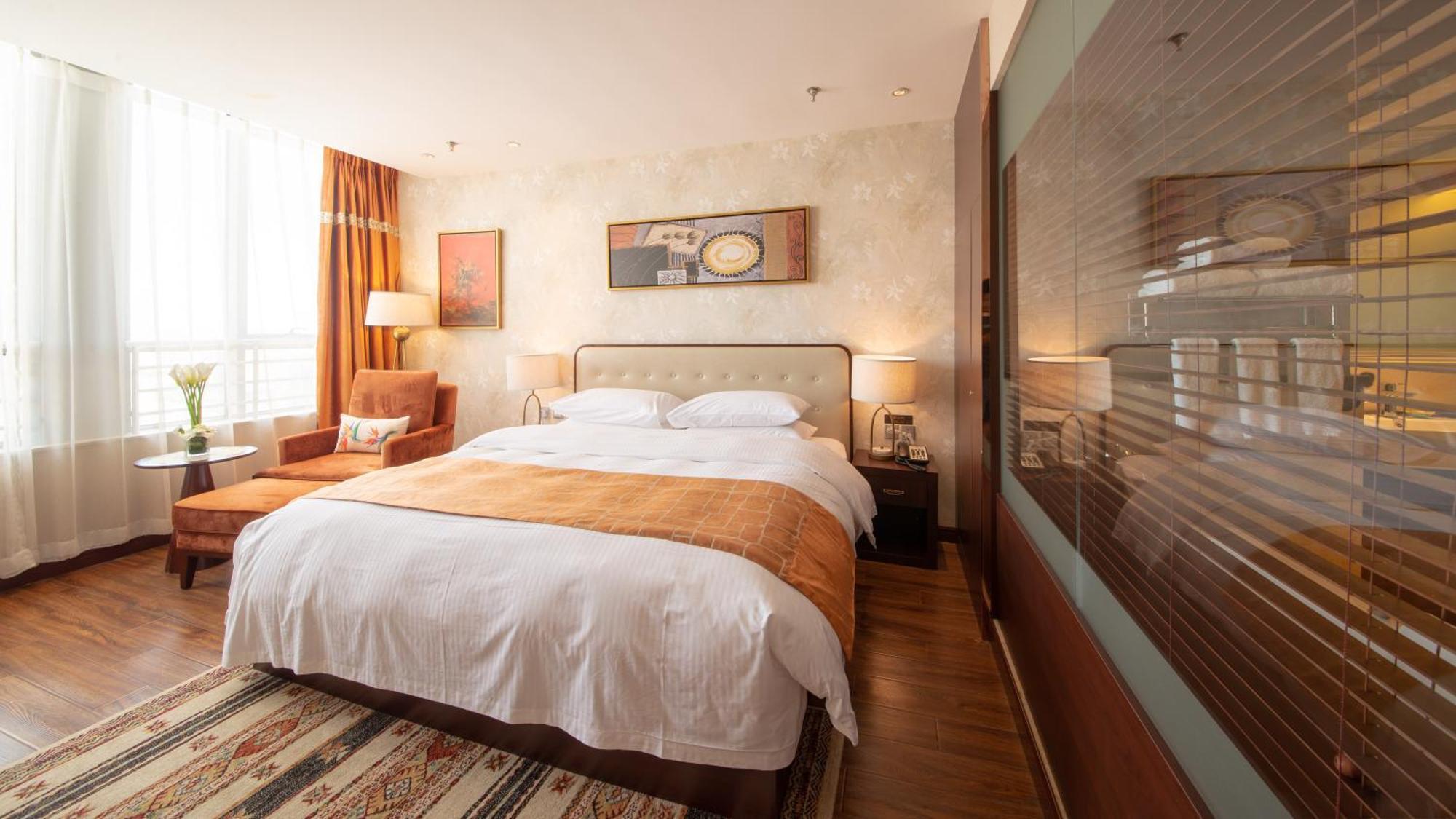 Khách sạn Sunflower Hotel--beijing Universal 4*