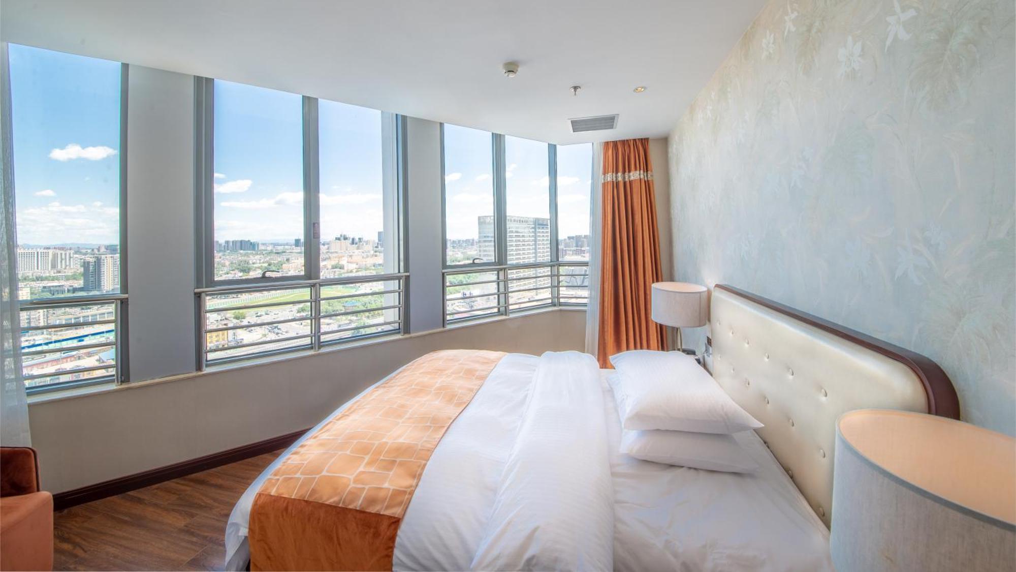 Sunflower Hotel--beijing Universal 4*