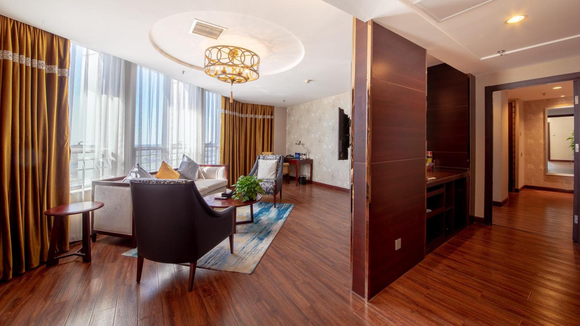 Sunflower Hotel--beijing Universal 4*